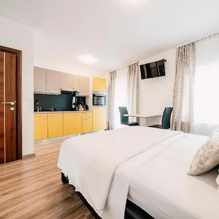 וילה Ksenija With Heated Pool *